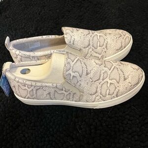 Skechers Womens Snake Print Slip-On Sneakers - Gray and White
